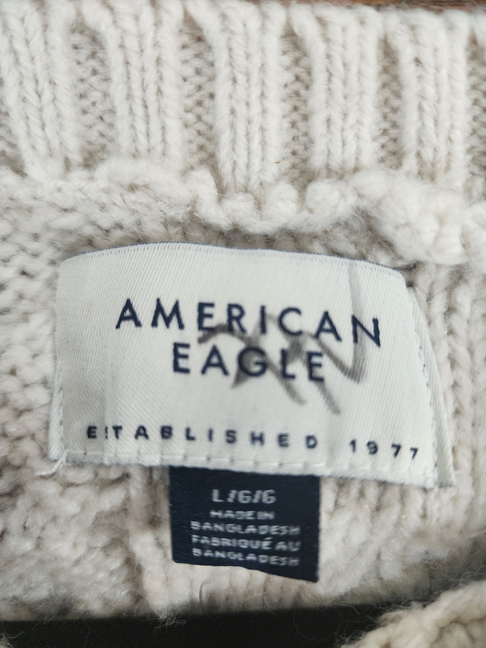 American Eagle Outfitters Cream Knit Women’s Sweater